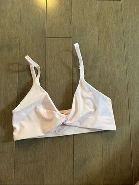 Aritzia Light Pink Knotted Aporta Bra